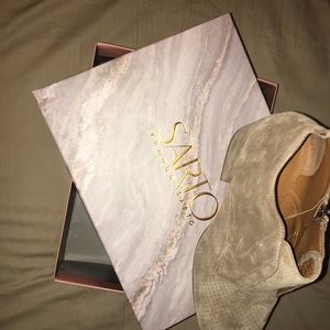 Woman’s Franco Sarto Boots